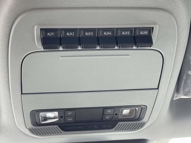 2026 Oxford White Ford Super Duty F-350 SRW XL 4X4 Chassis