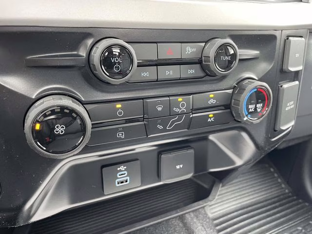 2026 Oxford White Ford Super Duty F-350 SRW XL 4X4 Chassis