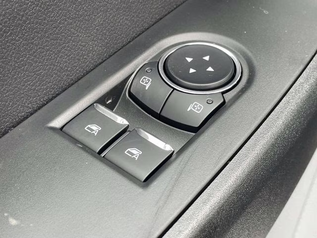 2026 Oxford White Ford Super Duty F-350 DRW XL RWD Chassis