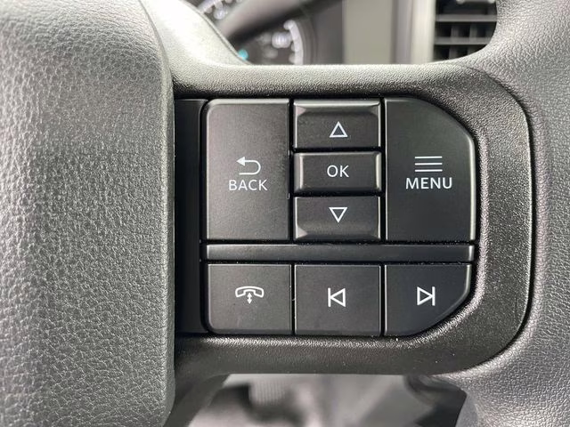 2026 Oxford White Ford Super Duty F-350 DRW XL RWD Chassis