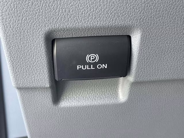 2026 Oxford White Ford Super Duty F-350 DRW XL RWD Chassis