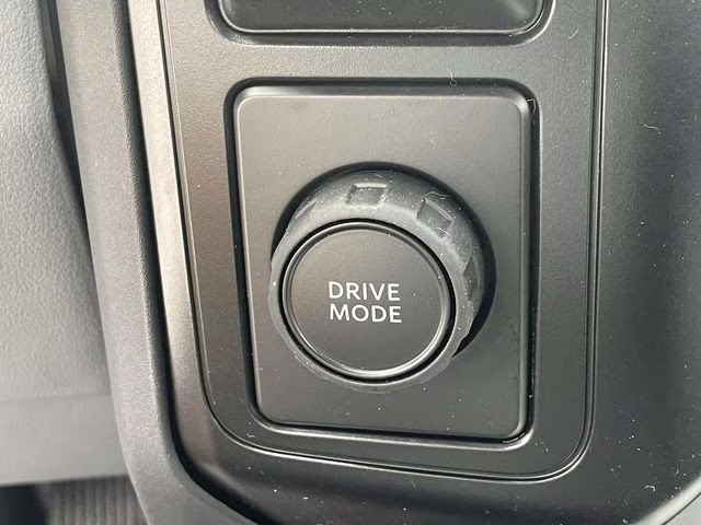 2025 Oxford White Ford Super Duty F-350 DRW XL RWD Chassis