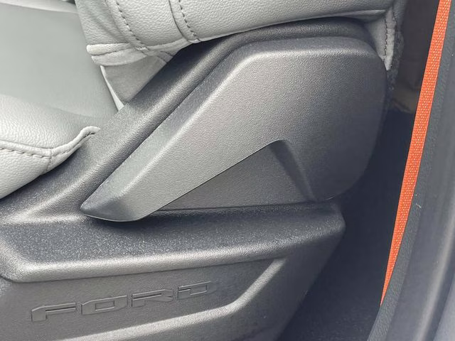 2025 Oxford White Ford Super Duty F-350 DRW XL RWD Chassis