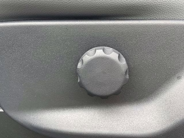 2026 Oxford White Ford Super Duty F-350 DRW XL RWD Chassis