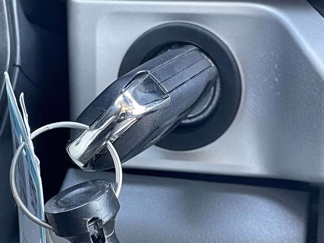 2026 Oxford White Ford Super Duty F-350 DRW XL 4X4 Chassis