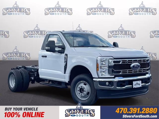 2026 Oxford White Ford Super Duty F-350 DRW XL 4X4 Chassis