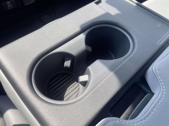 2025 Oxford White Ford Super Duty F-350 DRW XL 4X4 Chassis