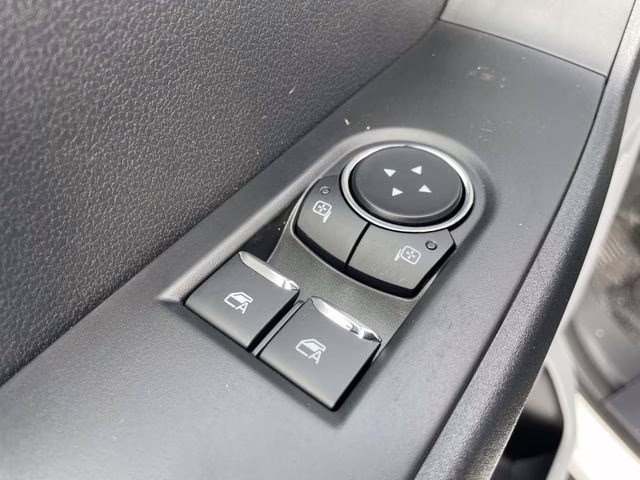 2026 Oxford White Ford Super Duty F-350 DRW XL 4X4 Chassis