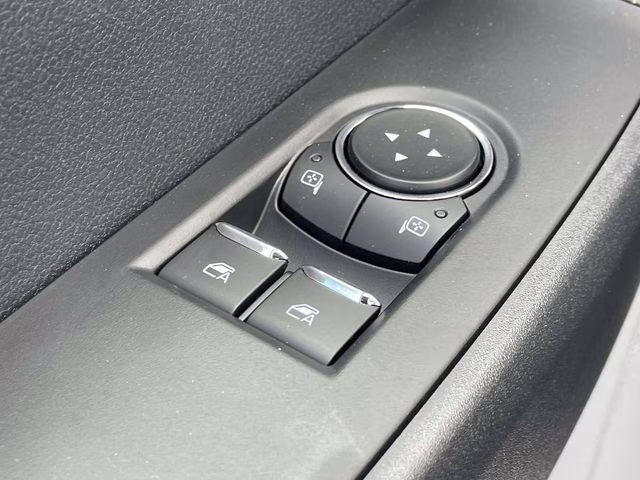 2026 Oxford White Ford Super Duty F-350 DRW XL 4X4 Chassis