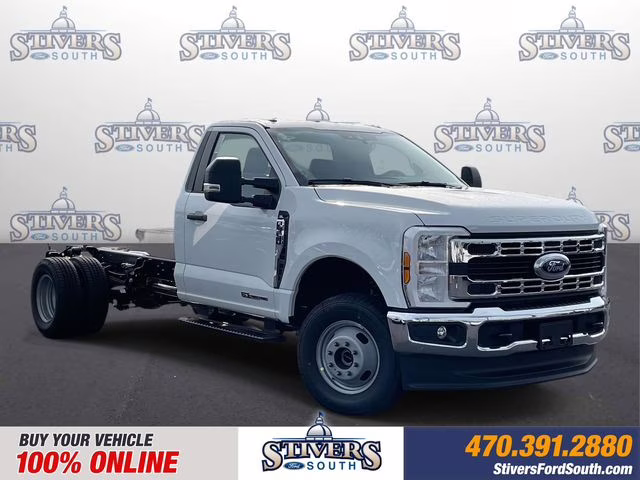 2026 Oxford White Ford Super Duty F-350 DRW XL 4X4 Chassis