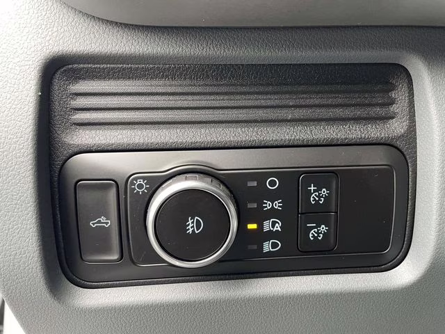 2026 Oxford White Ford Super Duty F-550 DRW XL 4X4 Chassis