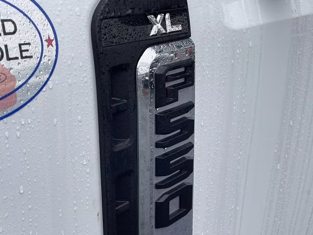 2026 Oxford White Ford Super Duty F-550 DRW XL 4X4 Chassis