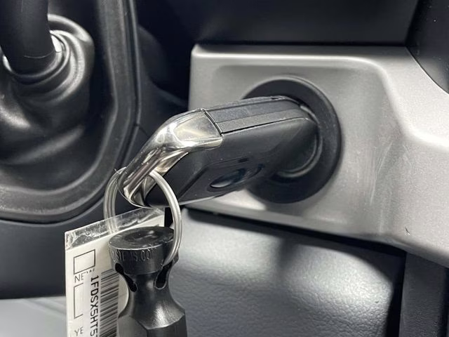 2026 Oxford White Ford Super Duty F-550 DRW XL 4X4 Chassis