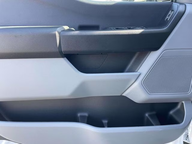 2026 Oxford White Ford Super Duty F-550 DRW XL 4X4 Chassis