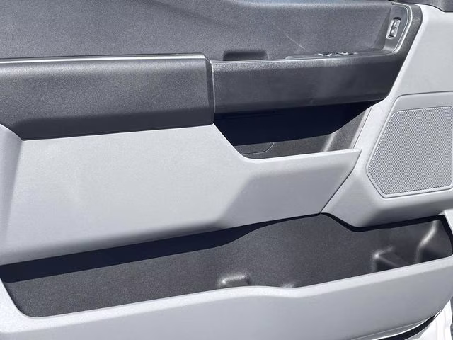 2026 Oxford White Ford Super Duty F-450 DRW XL 4X4 Chassis