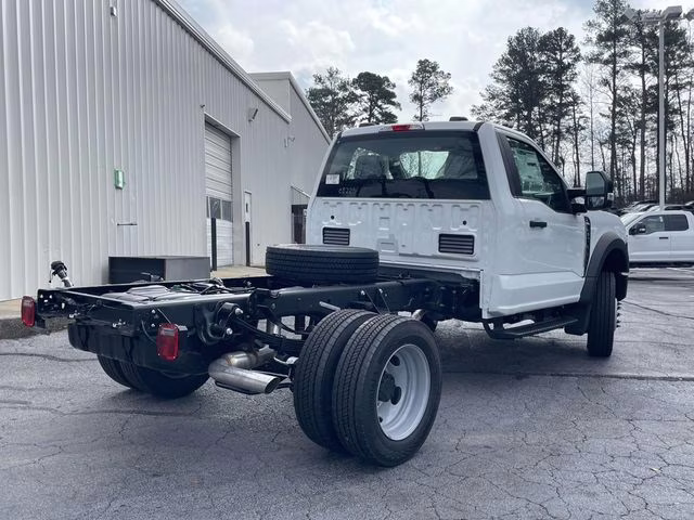 2026 Oxford White Ford Super Duty F-450 DRW XL 4X4 Chassis