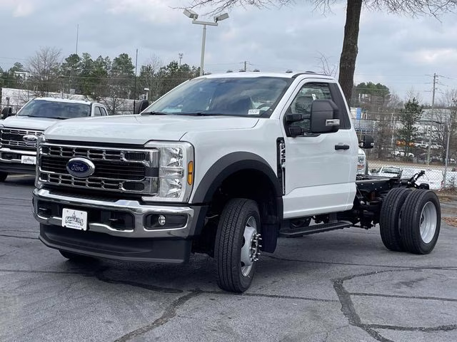 2026 Oxford White Ford Super Duty F-450 DRW XL 4X4 Chassis