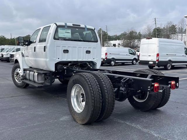 2026 Oxford White Ford F-650SD Base RWD Truck