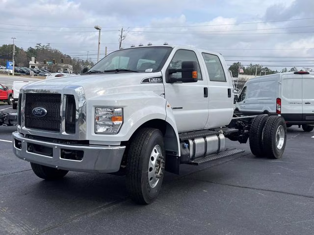 2026 Oxford White Ford F-650SD Base RWD Truck
