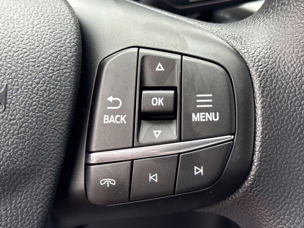 2026 Oxford White Ford Escape Active FWD SUV