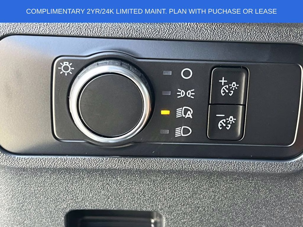 2025 Oxford White Ford Bronco Base 4X4 SUV