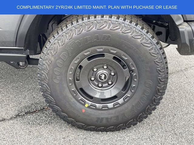 2025 Gray Metallic Ford Bronco Badlands 4X4 SUV