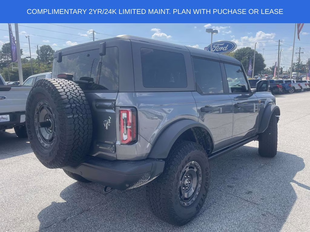 2025 Gray Metallic Ford Bronco Badlands 4X4 SUV