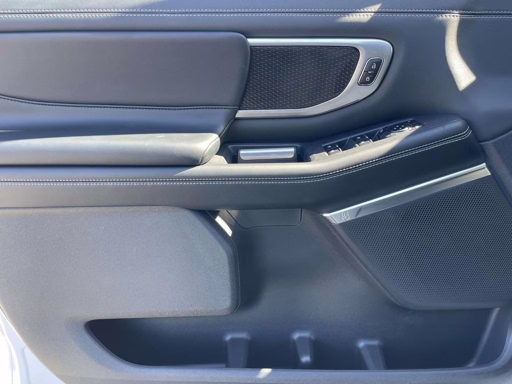 2025 Star White Metallic Tri-Coat Ford Expedition Max Platinum 4X4 SUV