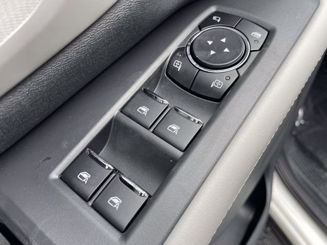 2026 White Metallic Ford Expedition Active RWD SUV