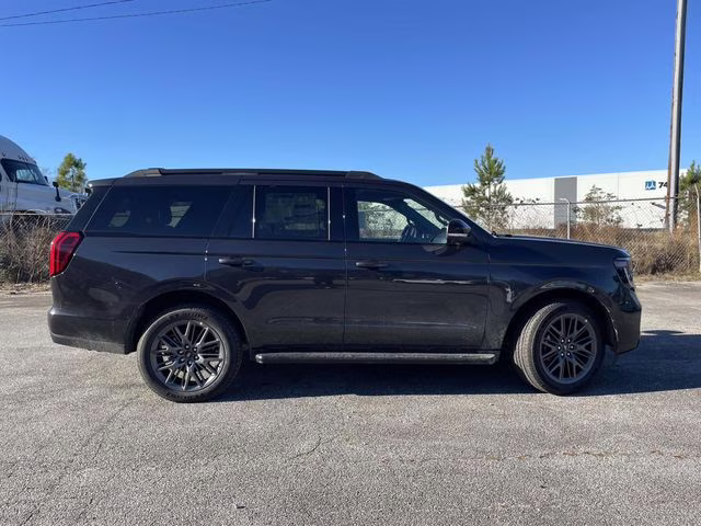 2026 Gray Metallic Ford Expedition Platinum 4X4 SUV