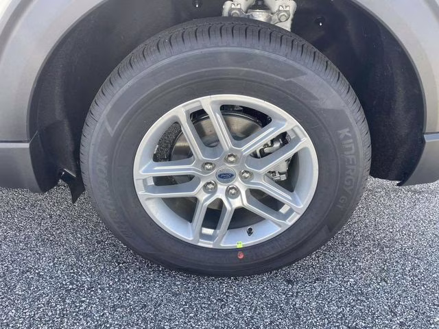 2026 White Metallic Ford Explorer Active RWD SUV