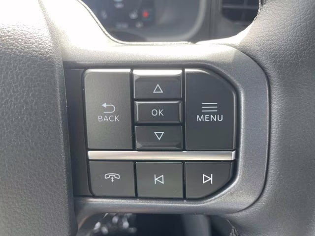 2025 Oxford White Ford F-150 Lightning Flash AWD Truck