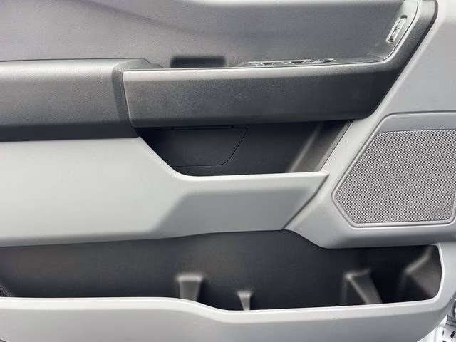 2026 Oxford White Ford Super Duty F-250 SRW XL 4X4 Truck