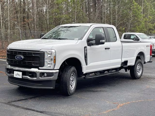 2026 Oxford White Ford Super Duty F-250 SRW XL 4X4 Truck