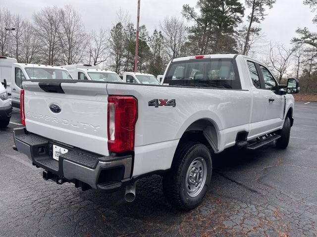 2026 Oxford White Ford Super Duty F-250 SRW XL 4X4 Truck