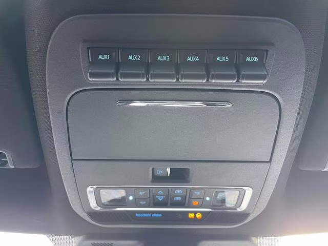 2026 Black Metallic Ford Super Duty F-250 SRW Platinum 4X4 Truck