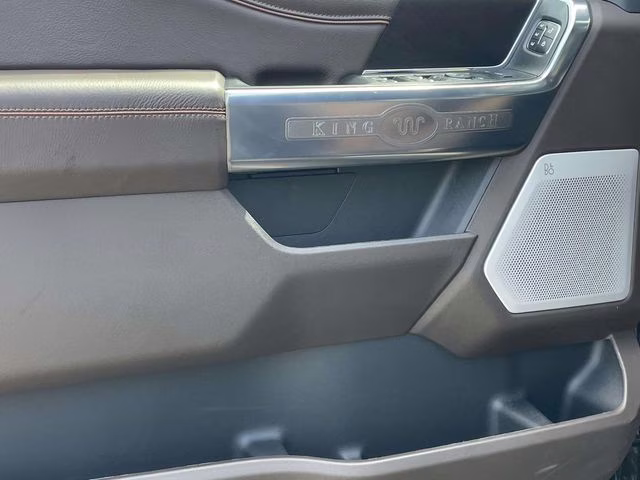 2025 Black Metallic Ford Super Duty F-250 SRW King Ranch 4X4 Truck