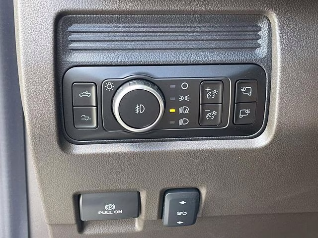 2025 Black Metallic Ford Super Duty F-250 SRW King Ranch 4X4 Truck