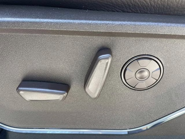 2025 White Metallic Ford Super Duty F-250 SRW King Ranch 4X4 Truck