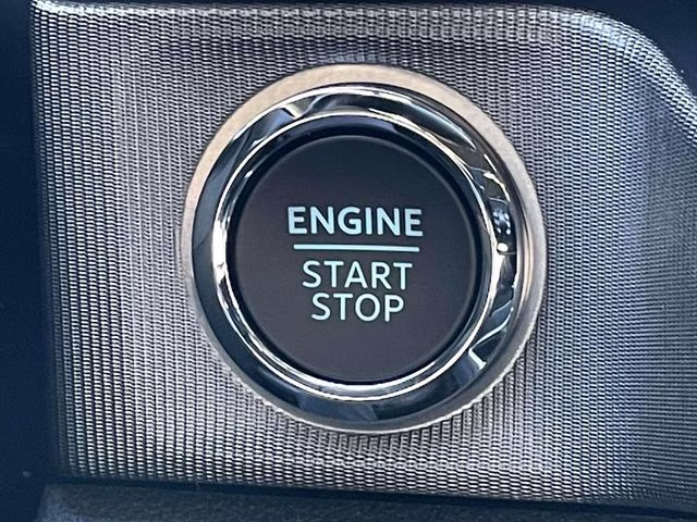 2026 White Metallic Ford Super Duty F-250 SRW Platinum 4X4 Truck