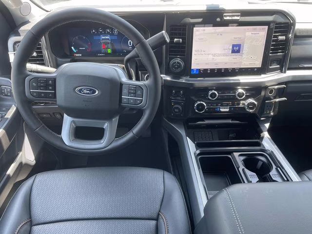 2025 Agate Black Metallic Ford Super Duty F-250 SRW Lariat 4X4 Truck