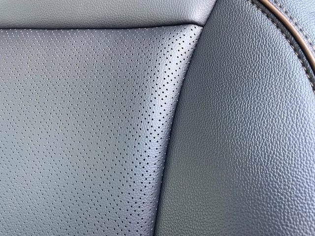 2025 Agate Black Metallic Ford Super Duty F-250 SRW Lariat 4X4 Truck