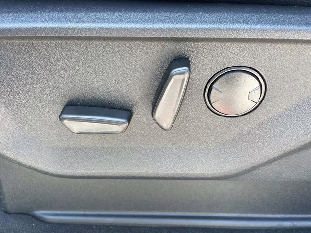 2025 Agate Black Metallic Ford Super Duty F-250 SRW Lariat 4X4 Truck