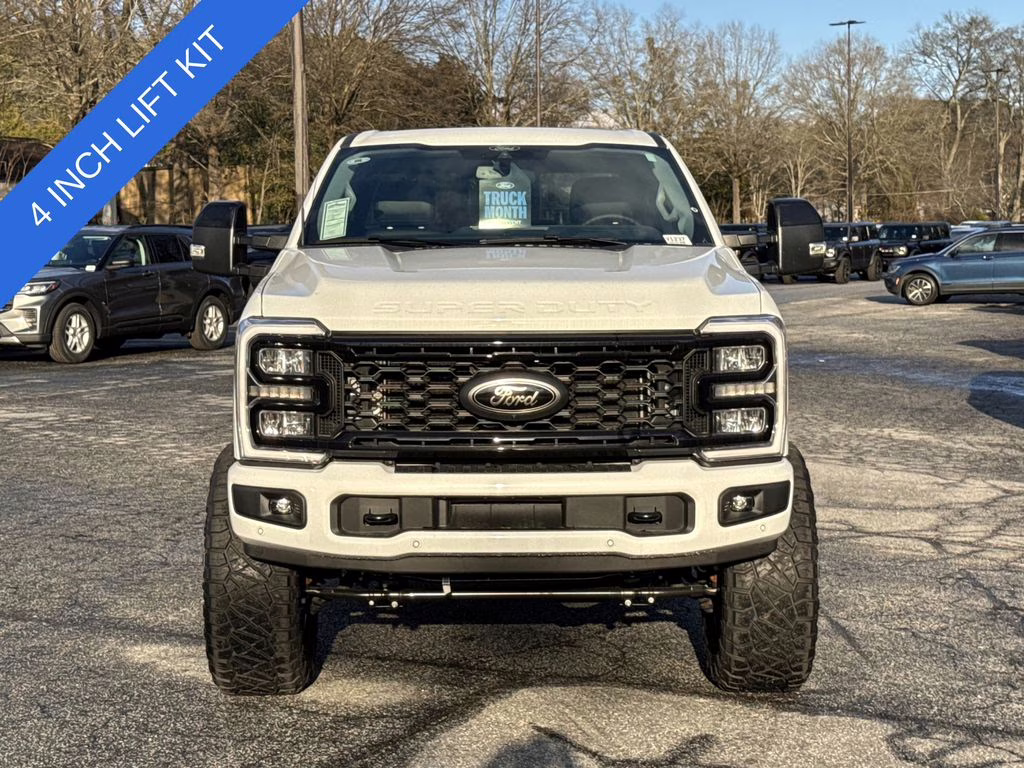 2025 Oxford White Ford Super Duty F-250 SRW Lariat 4X4 Truck