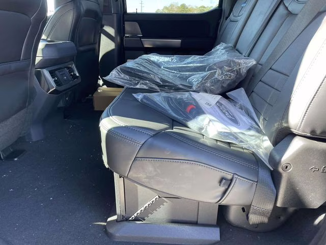 2026 Blue Metallic Ford Super Duty F-350 SRW Platinum 4X4 Truck