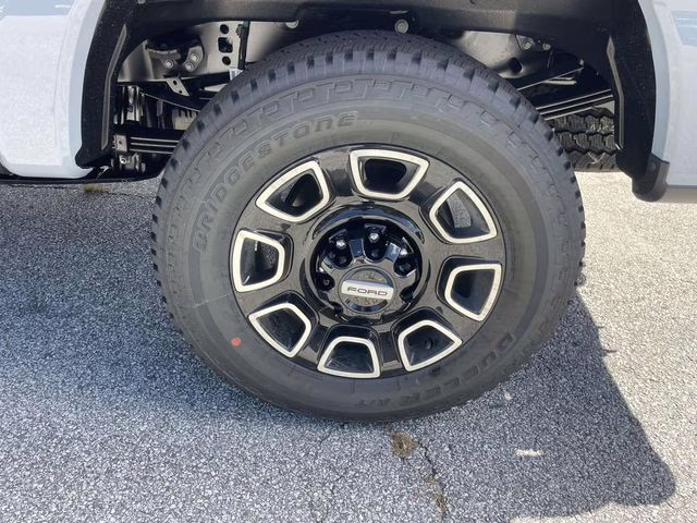 2026 Gray Metallic Ford Super Duty F-350 SRW Platinum 4X4 Truck