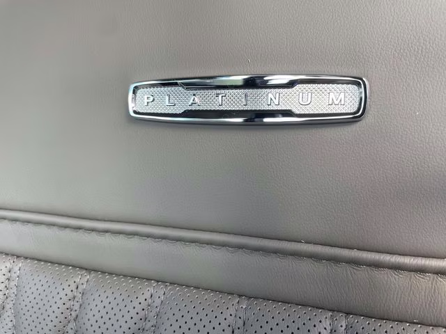 2026 White Metallic Ford Super Duty F-350 DRW Platinum 4X4 Truck