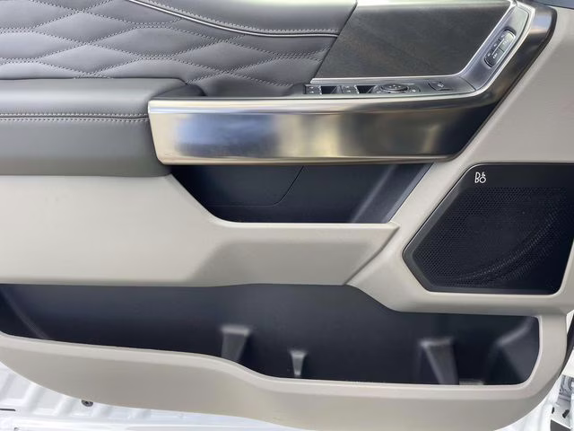 2026 White Metallic Ford Super Duty F-350 DRW Platinum 4X4 Truck