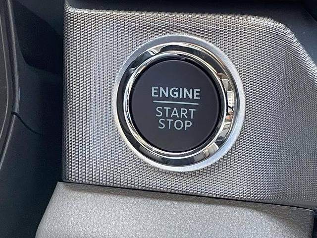 2026 White Metallic Ford Super Duty F-350 DRW Platinum 4X4 Truck