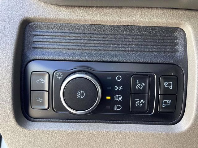 2026 White Metallic Ford Super Duty F-350 DRW Platinum 4X4 Truck